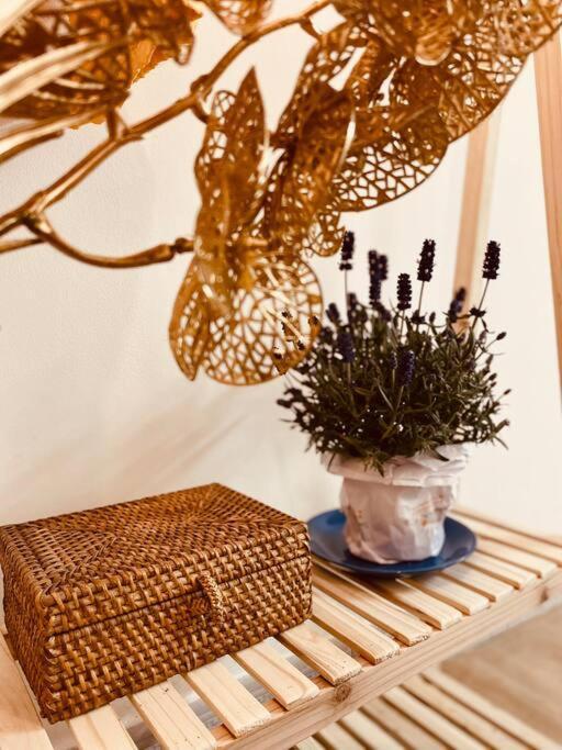 Apartamento Lagom 18: Tranquil Haven Near Independence Palace