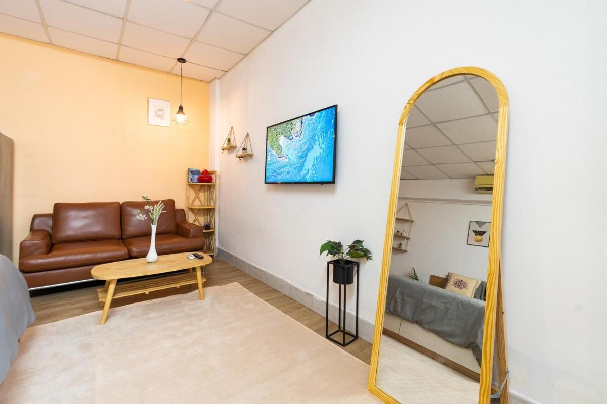 Apartamento Lagom 18: Tranquil Haven Near Independence Palace Cidade de Ho Chi Minh
